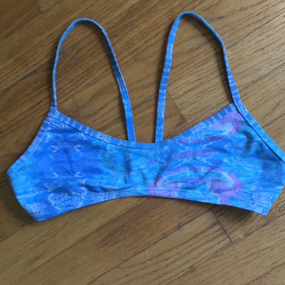 Jolyn top